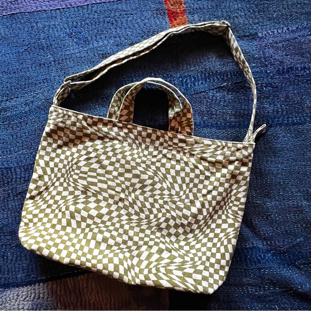 BAGGU Duck Bag Canvas Tote, Essential Everyday Tote, Spacious and Roomy